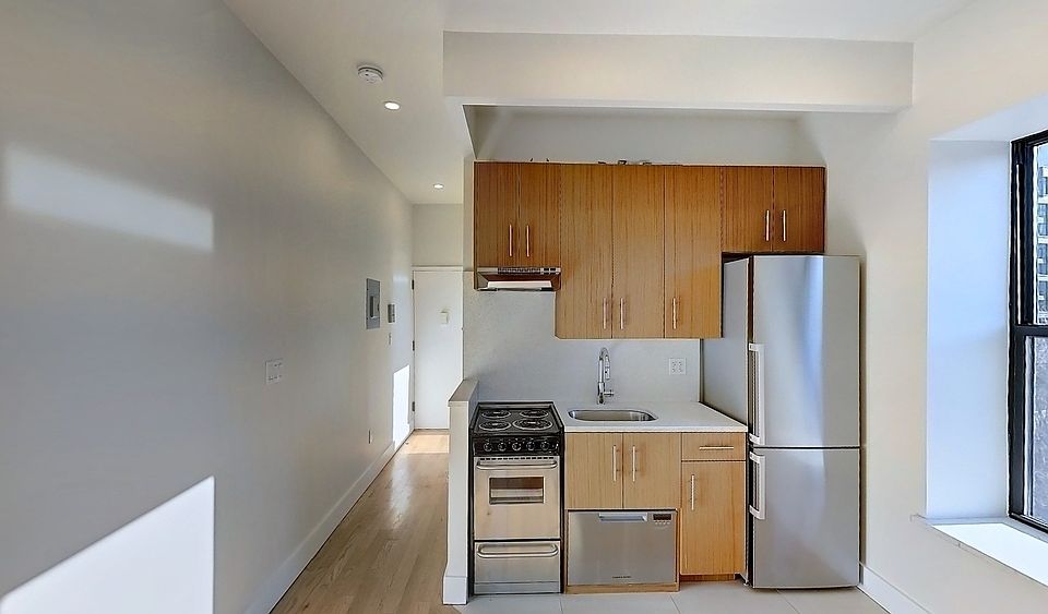 1st image of 76 E 1st St #4BE