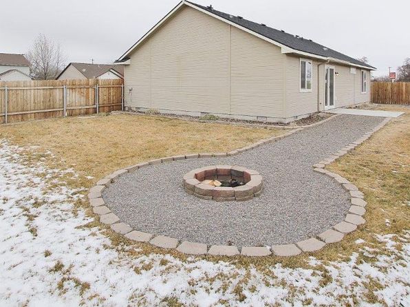 302 Rio Grande Ct, Homedale, ID 83628