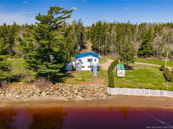 28 Irving Beach Ln, Westmorland, NB E4M 2Y4