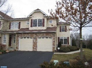 608 Greycliffe Ln, Ambler, PA 19002