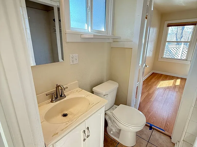 171 Alida St — Photo 7