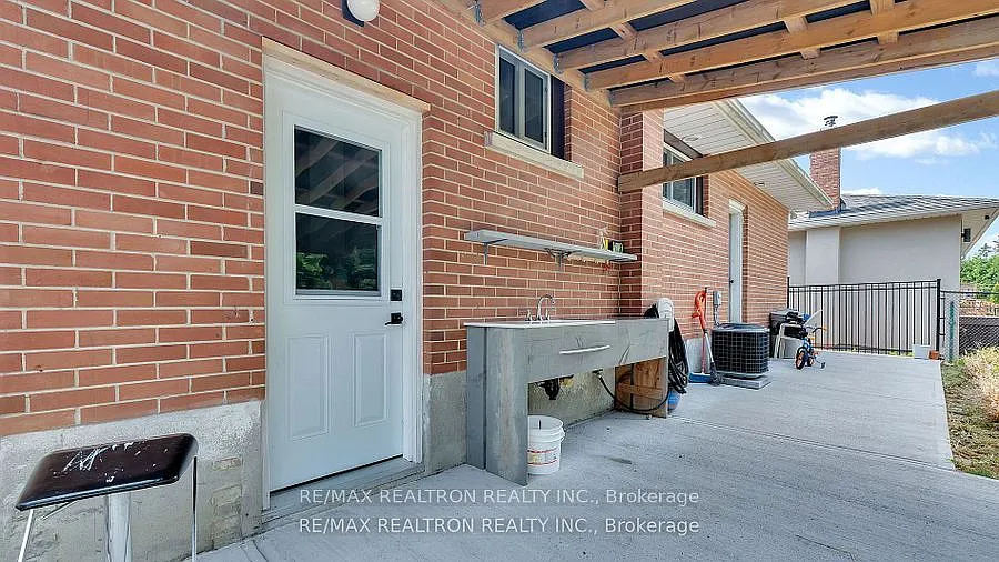 2 bed, $1,450 — Photo 4