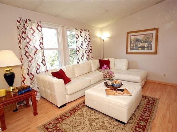 2nd image of 22 King Arthurs Ct