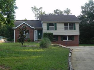 202 Lewis Cir, Commerce, GA 30529