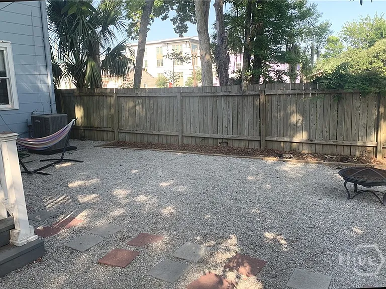 218 W Anderson St #UPPER — Photo 22