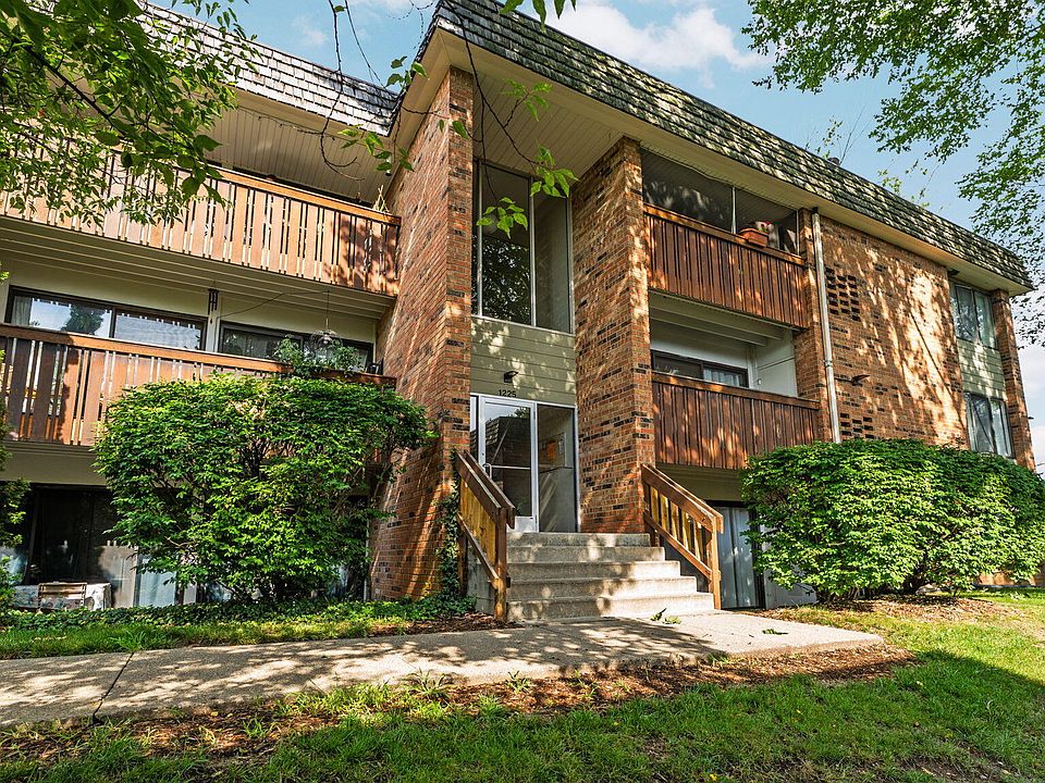 1st image of 1225 S Maple Rd APT 105