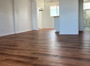 863 E Imperial Hwy #4, Los Angeles, CA 90059