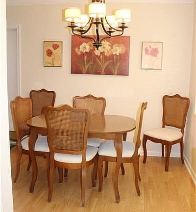 5th image of 276 Markham Ct #M
