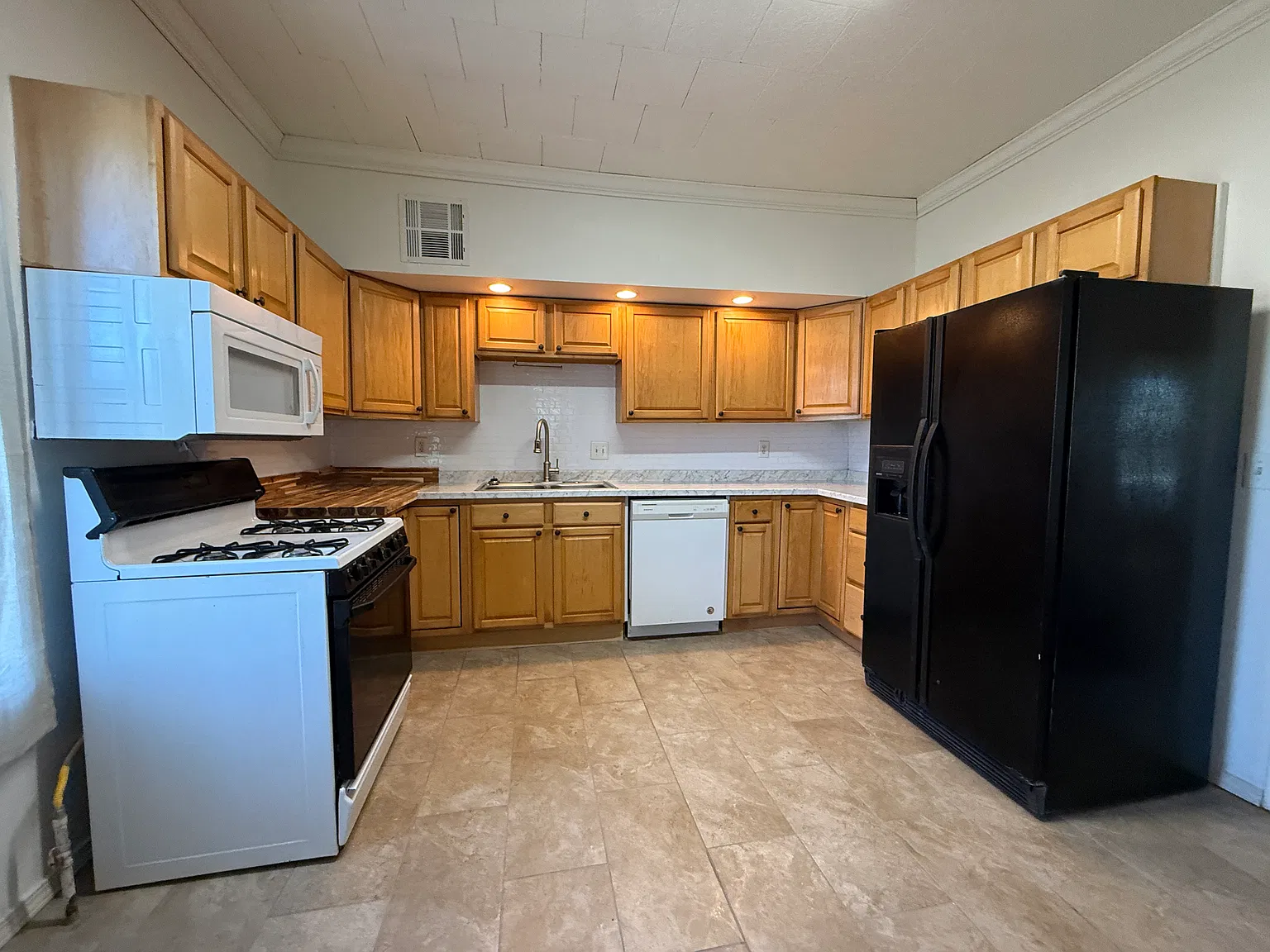 2 bed, 980 sqft, $1,100 — Photo 4