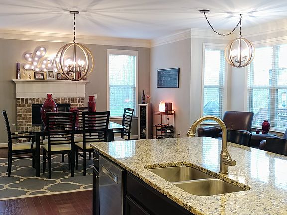 Open to dining and sitting