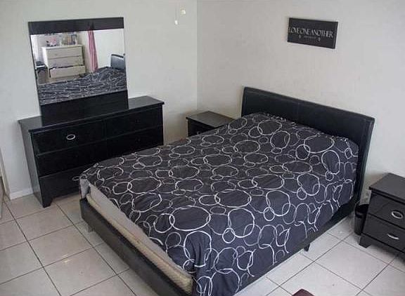 5th image of 9440 SW 8th St APT 105