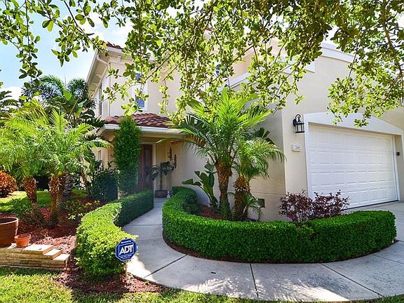 2nd image of 246 Valencia Cir