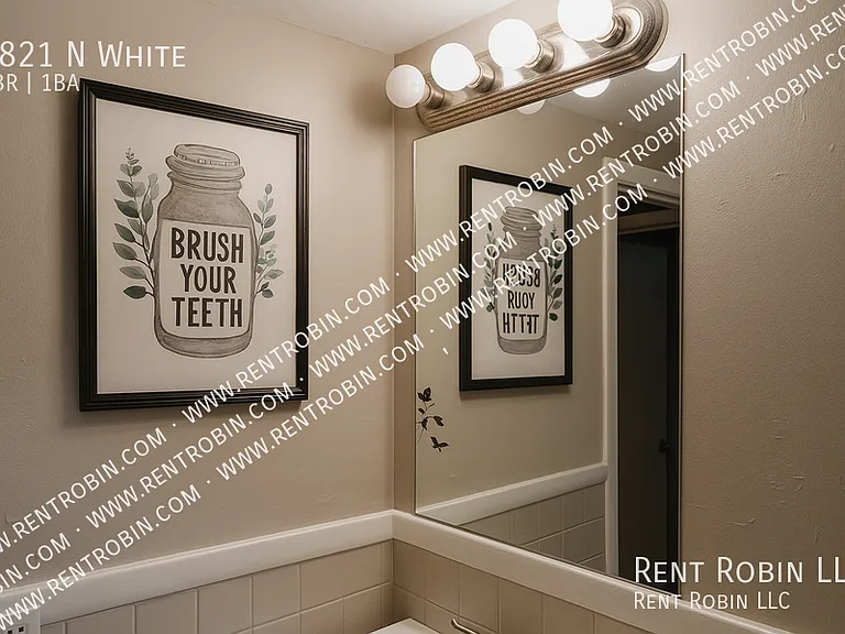 4821 N White Ave — Photo 11