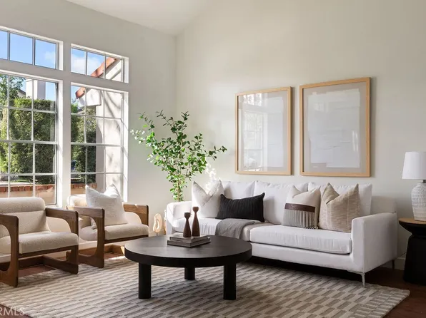 112 Oxford, Irvine, CA 92612