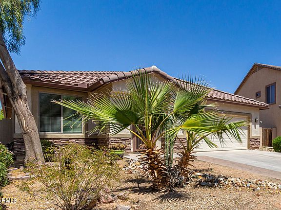 2nd image of 41156 W Cielo Ln