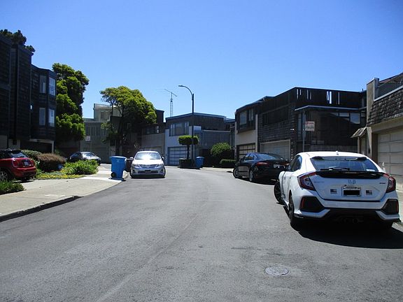 5th image of 261 Topaz Way