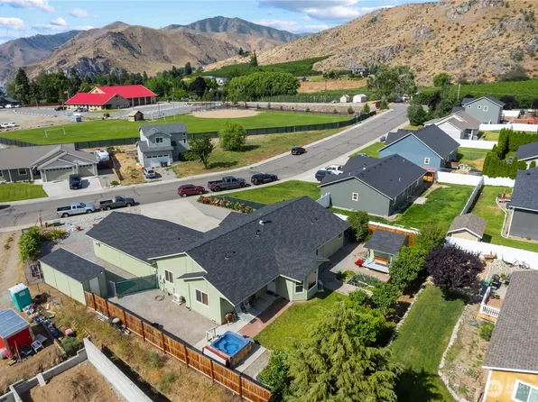 1010 Crest Loop, Entiat, WA 98822