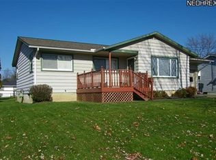 3176 Aris St NW, Warren, OH 44485