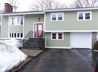 5 Countryside Ln, Walpole, MA 02081