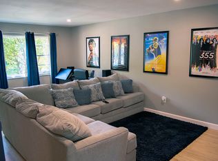 3539 Victor St, Saint Louis, MO 63104