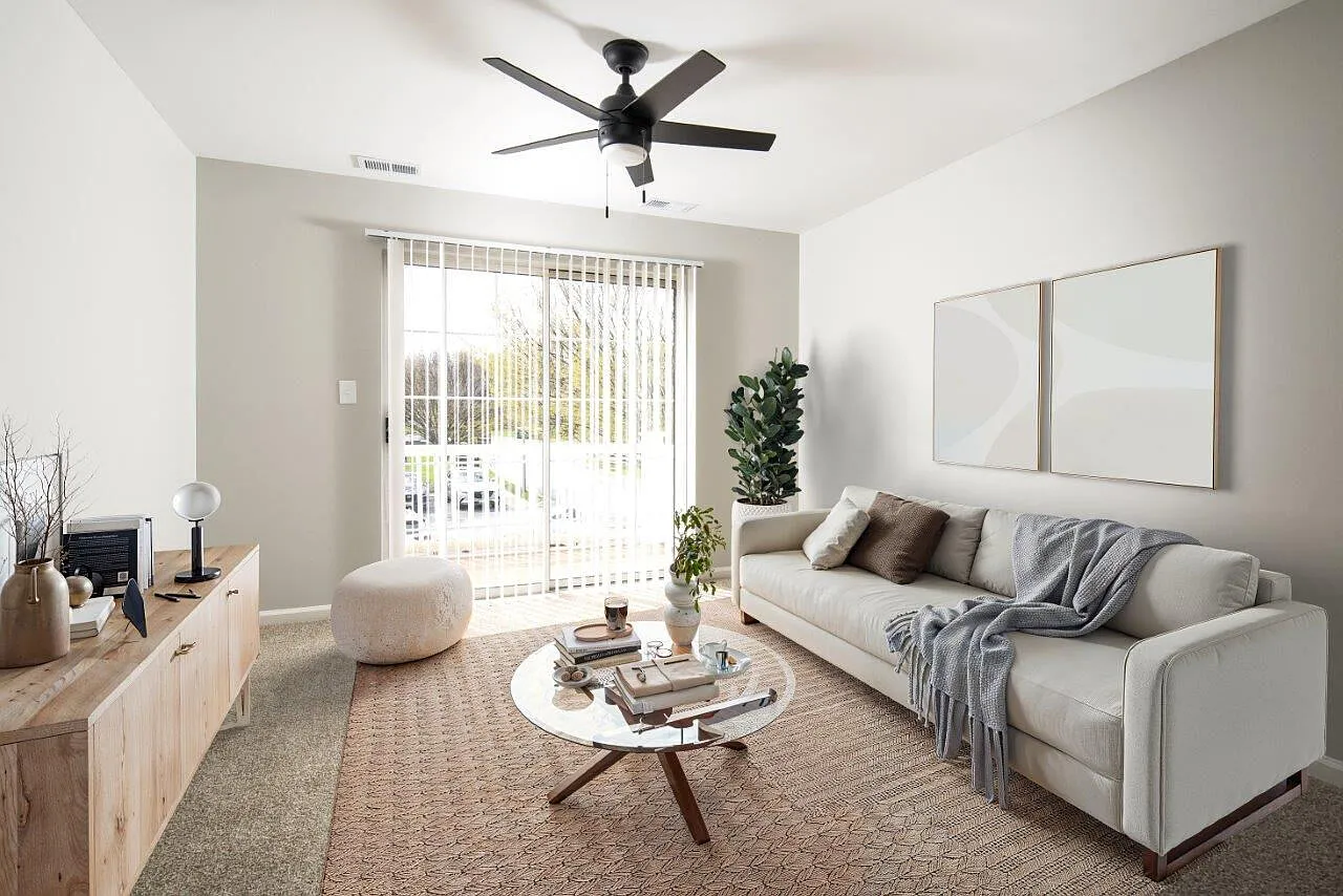 Iron Ridge and Stonegate Apartments — Photo 3