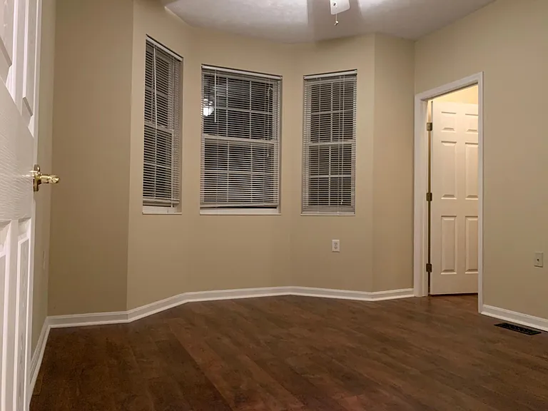 7609 Mansion Cir #F — Photo 28