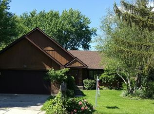 5010 W Bromley Dr, McHenry, IL 60050
