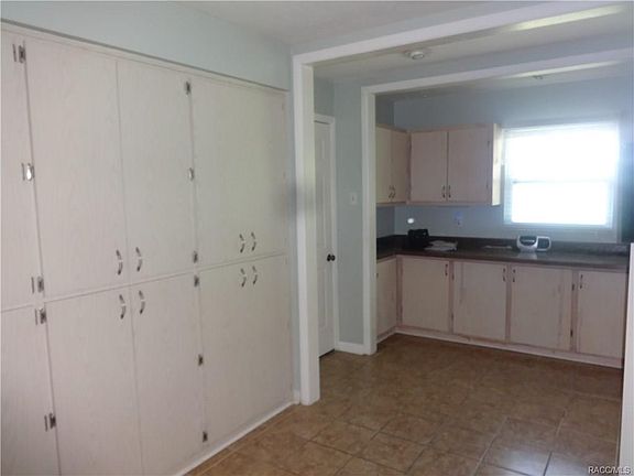 4th image of 3250 N Maidencane Dr