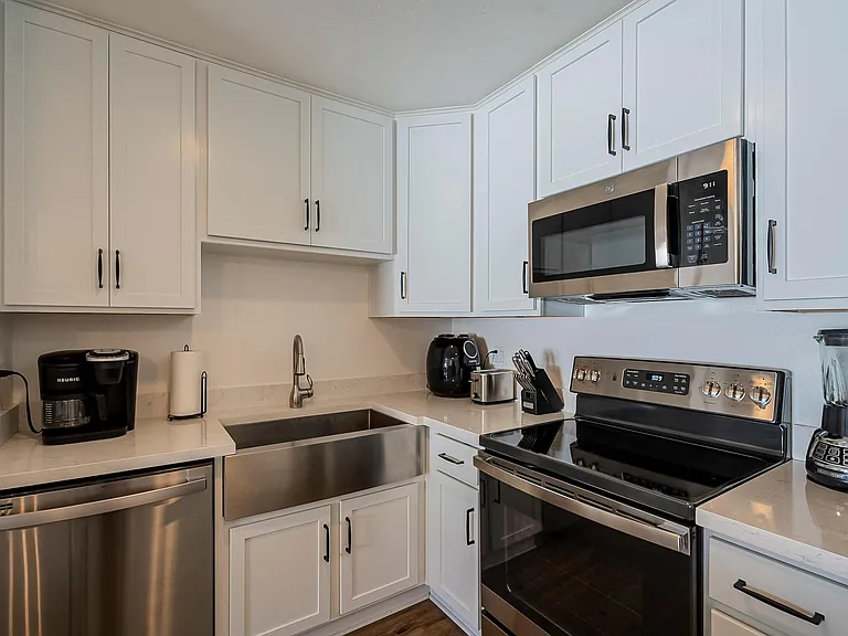 1616 N Markdale — Photo 35