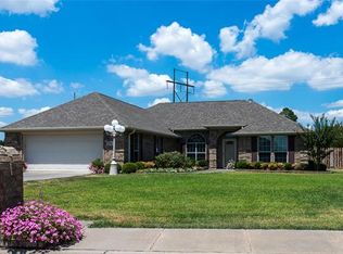 1300 Madeline St, Commerce, TX 75428