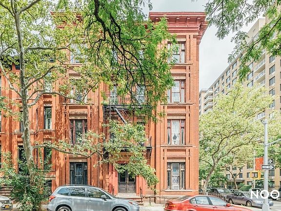 2nd image of 159 Willoughby St #4A