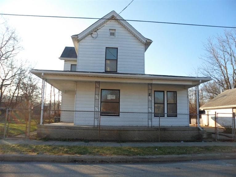 1st image of 107 W Markland St