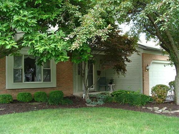3rd image of 476 Colony Park Dr