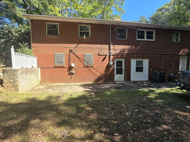 1444 Harris St #A-B — Photo 13