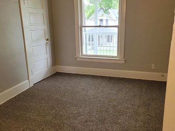 4th image of 3357 Glenwood Ave