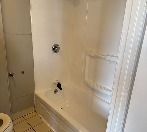 5th image of 820 Dwelly St APT 2E