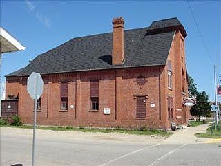 4th image of 301 N Main St