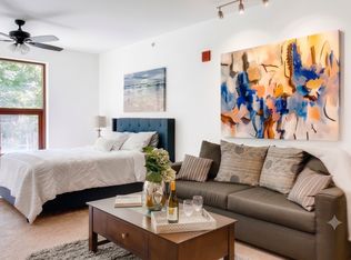 1150 J St #1, San Diego, CA 92101