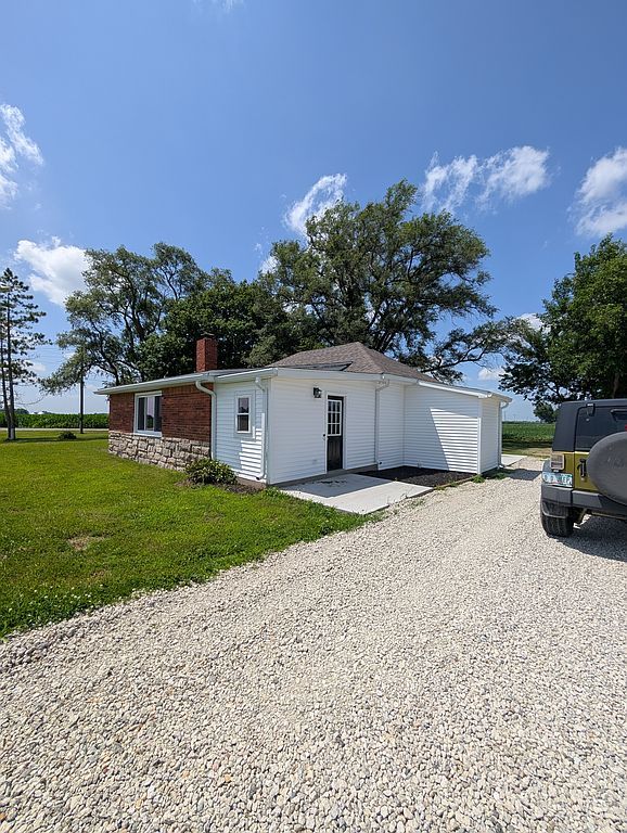 8980 W 300 S - Property Image