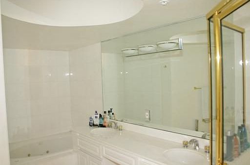 3rd image of 6301 Collins Ave APT 1808