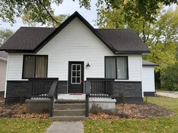 605 M St, Aurora, NE 68818