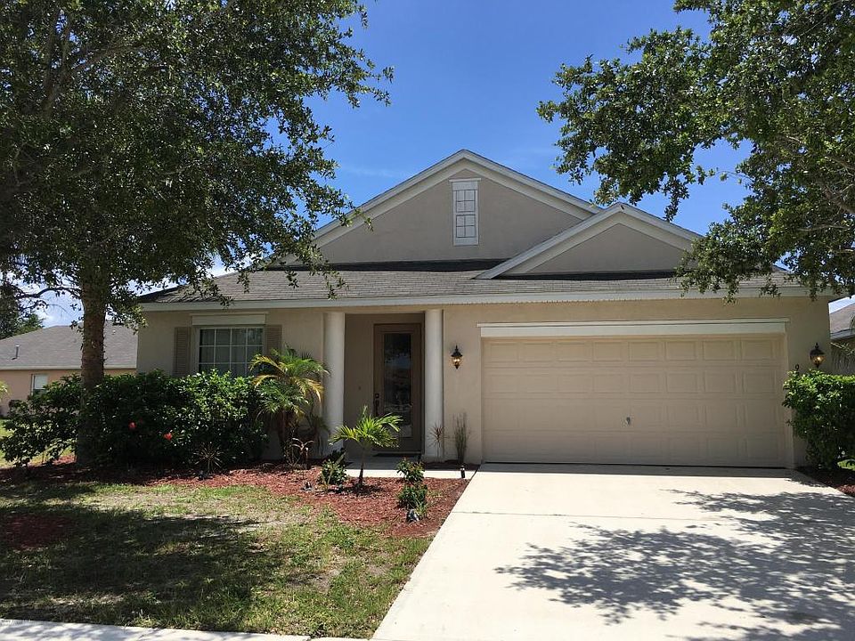 1st image of 921 Benton Dr