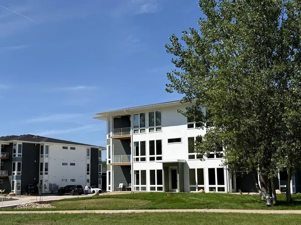 4015 Cedar Heights Dr #12, Cedar Falls, IA 50613