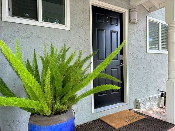 2nd image of 1229 W Mc Kinley Ave APT 1
