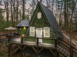 345 Wolfe Lake Rd, Campton, KY 41301