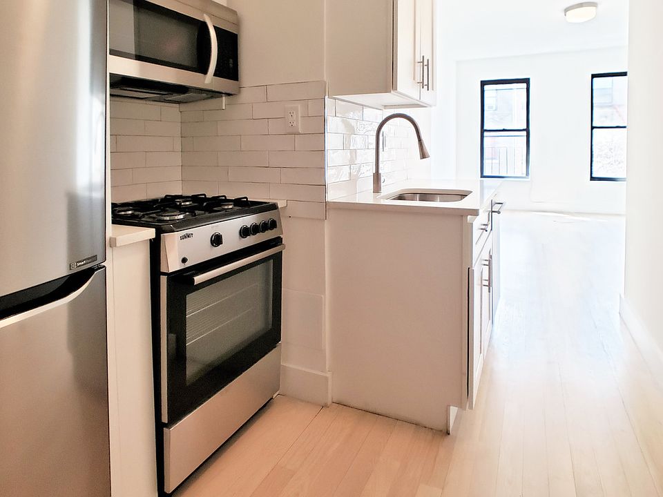 1st image of 467 W 164th St #1R