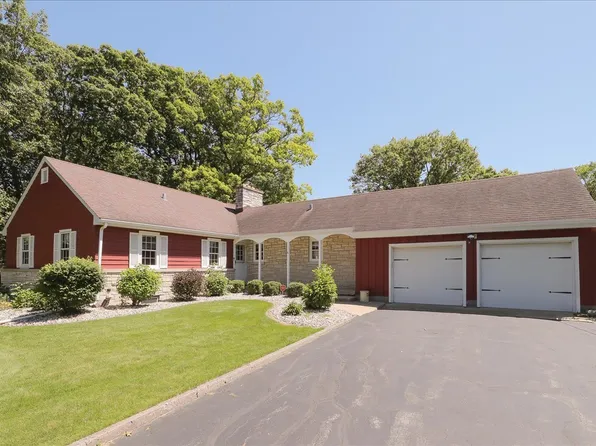 650 E Steger Rd, Crete, IL 60417