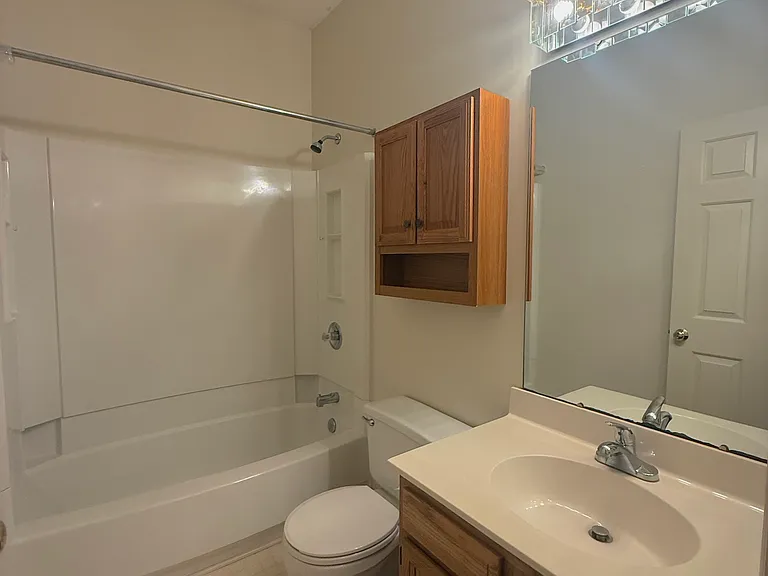 2nd bathroom
