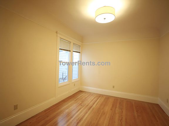 4th image of 309-311 Church St