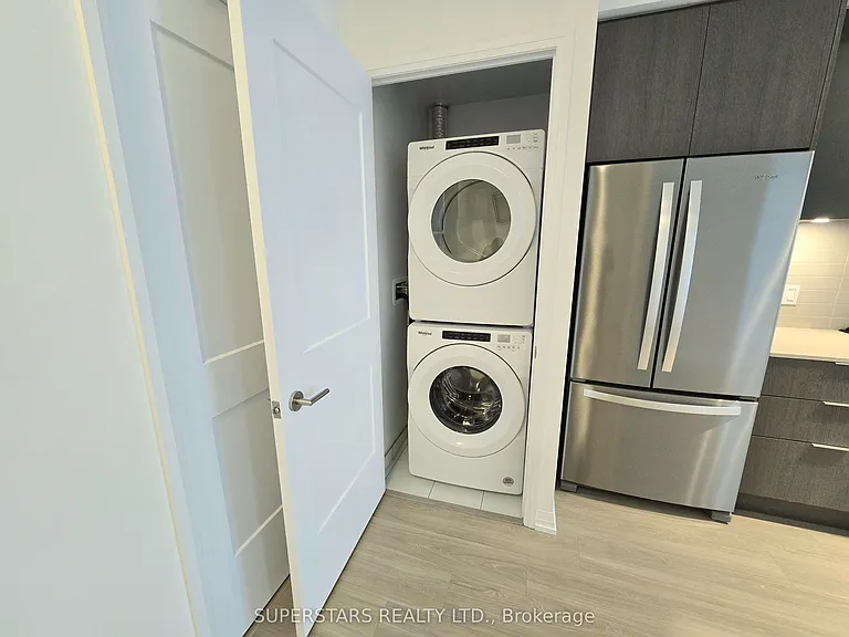 50 Dunfield Ave #814 — Photo 18